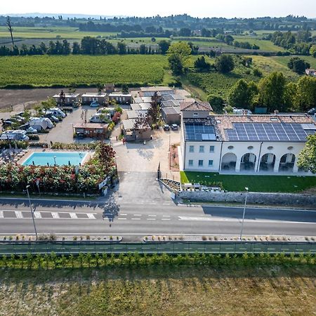 I Campi Wine Relais Hotel Ronchi  Bagian luar foto