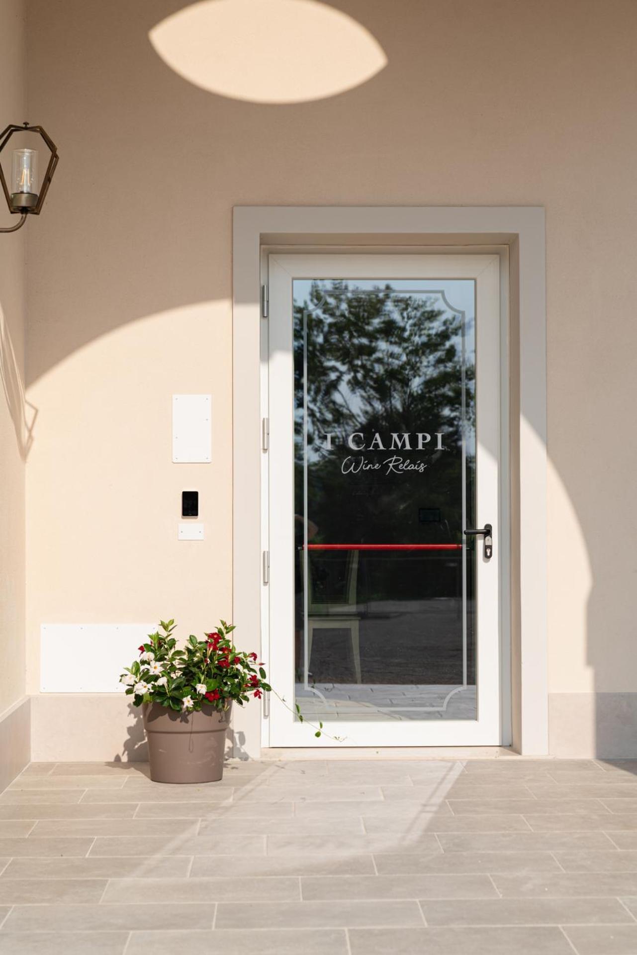 I Campi Wine Relais Hotel Ronchi  Bagian luar foto
